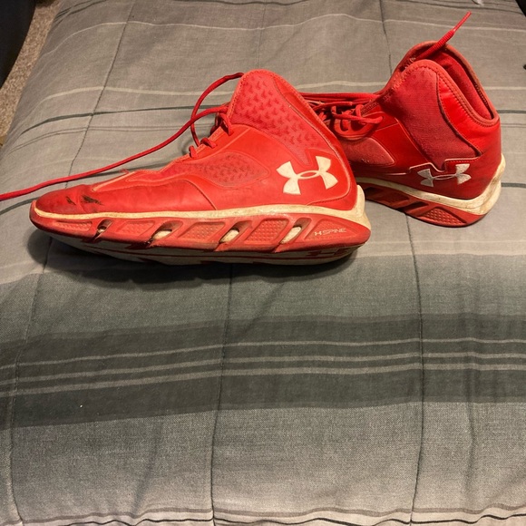Under armor shoes